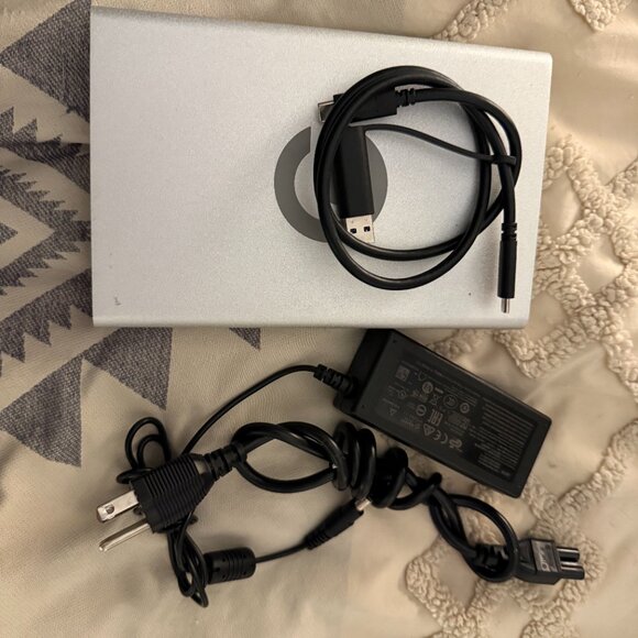 G Tech GDrive 10 TB USB-C Hard Drive Desktop HD GTech Drive for Work - Picture 5 of 5